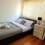 Cosy Room Close To Melb Airport