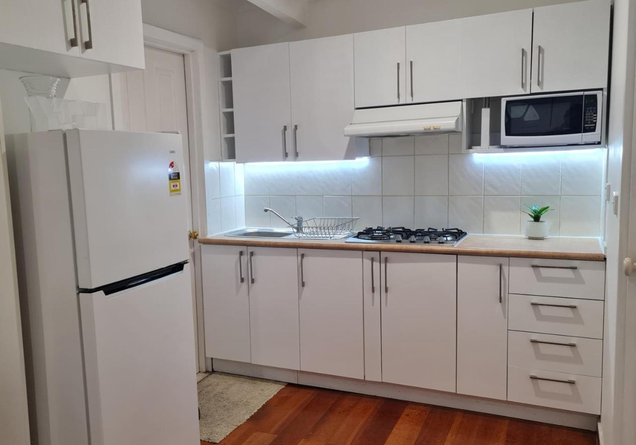 Cosy Close To Melb Airport Guest house *